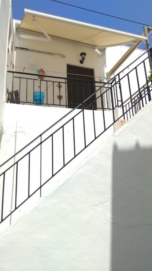 Ftoulis Apartment Skyros Bagian luar foto