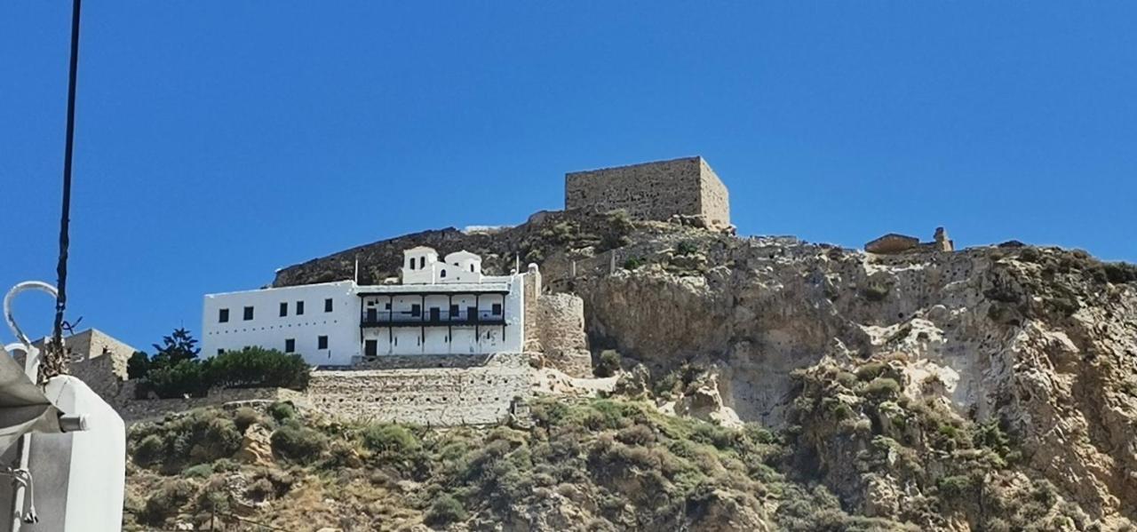 Ftoulis Apartment Skyros Bagian luar foto