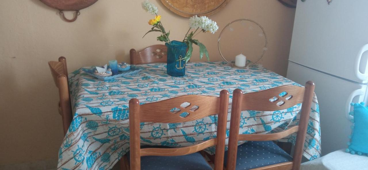 Ftoulis Apartment Skyros Bagian luar foto