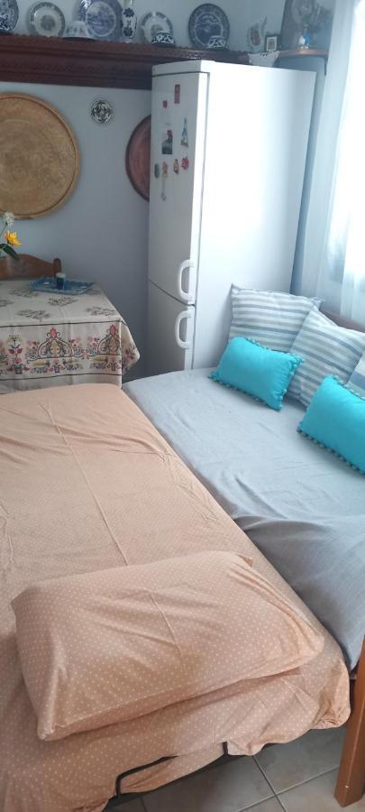 Ftoulis Apartment Skyros Bagian luar foto